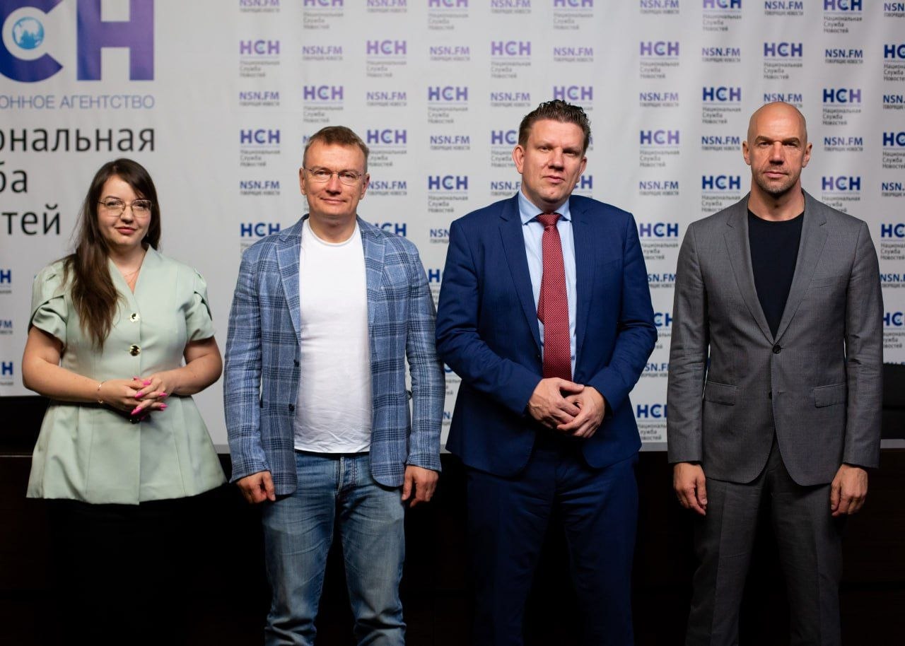 Пресс-конференция, шесть спикеров